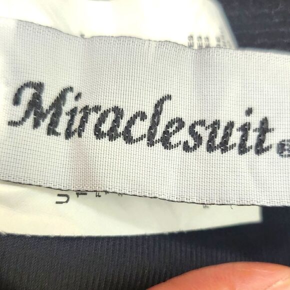 Miraclesuit Pleated Square Neck Swimsuit Black Size 16 - Picture 4 of 6